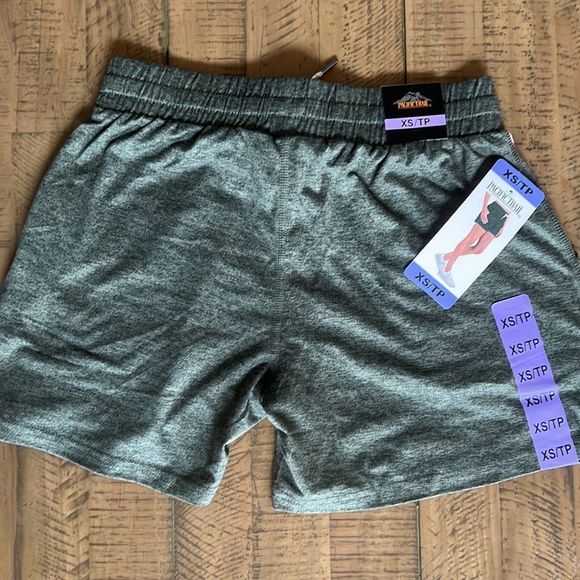 NWOT - Pacific Trail Ladies' Cozy Short
(multiple sizes & colours available ) - Picture 6 of 13